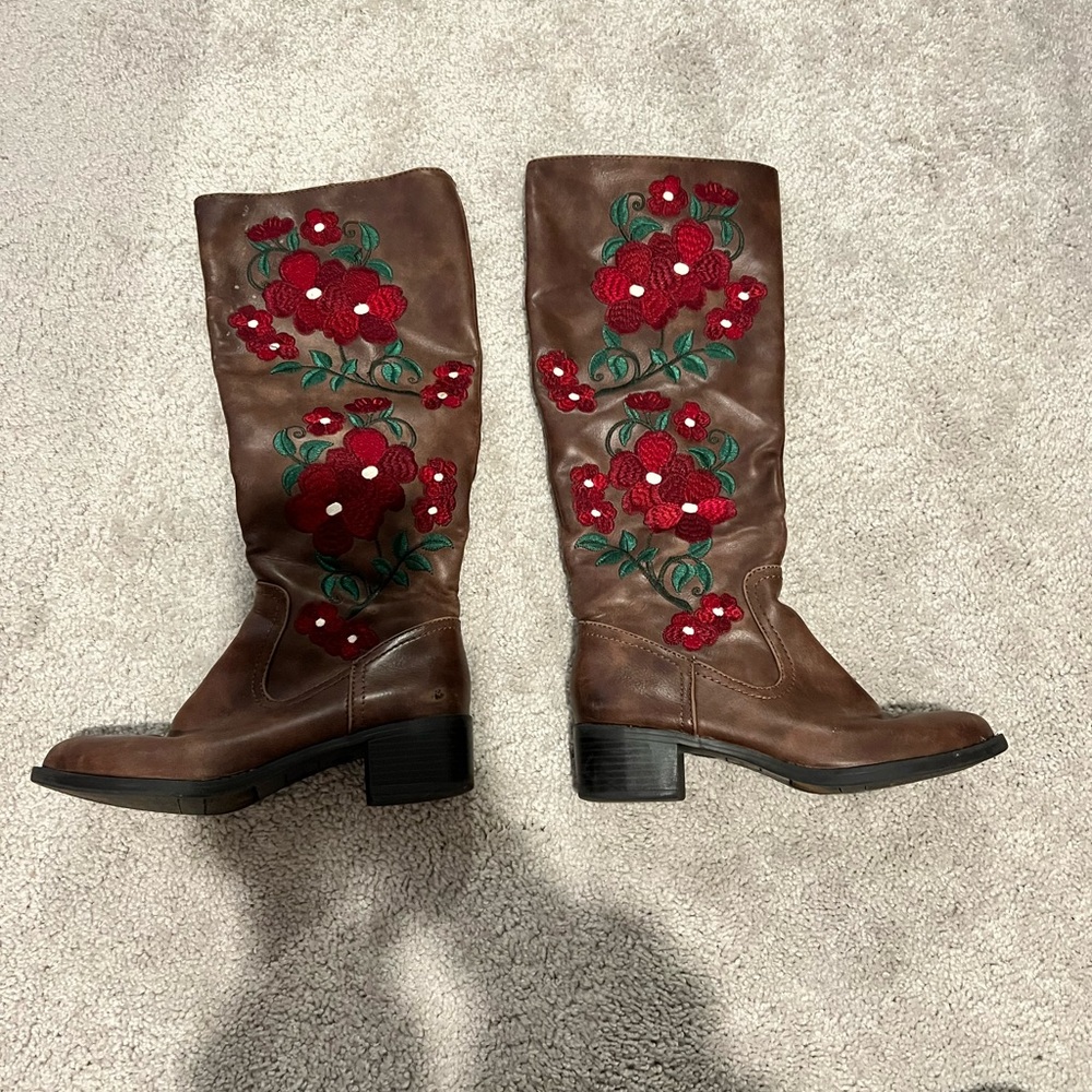 Francesca's Collections Brown Red Floral Heeled Boots